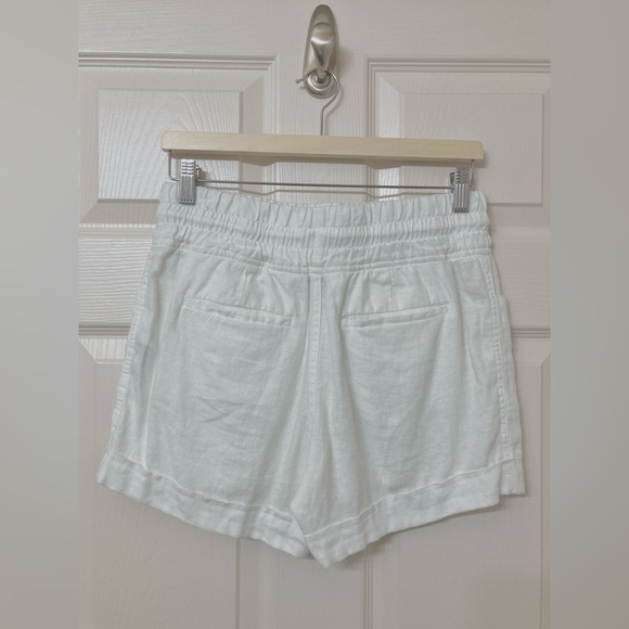 Athleta 100% Linen High Rise 4” Inseam White Cabo Shorts 2 Coastal Spring Summer - Picture 4 of 9